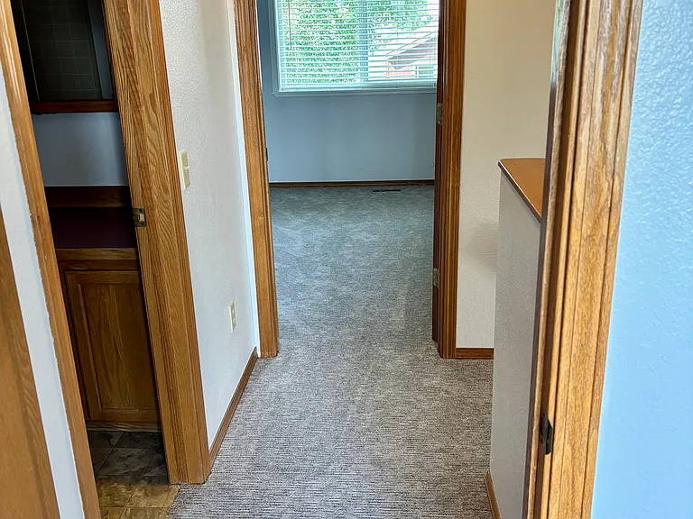 Upstairs hallway between the bedrooms.