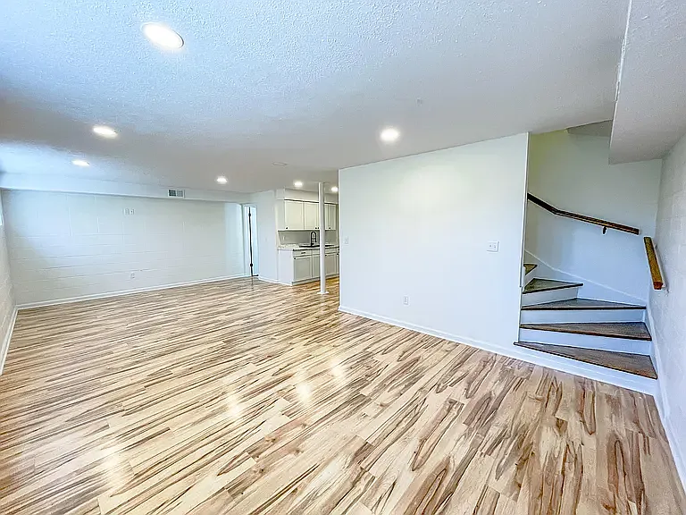 323 Forrest Glen Rd — Photo 13