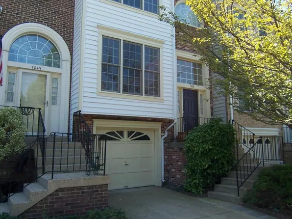7051 Chesley Search Way, Alexandria, VA 22315