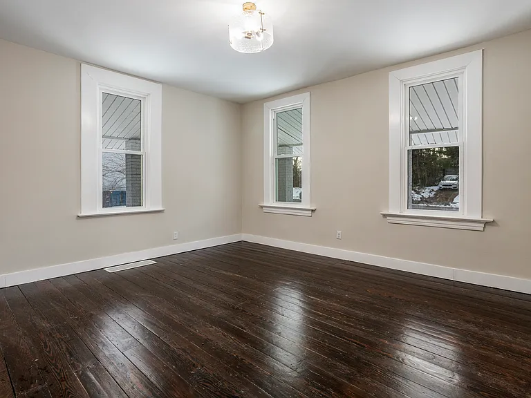 118 S Clark Ave — Photo 16
