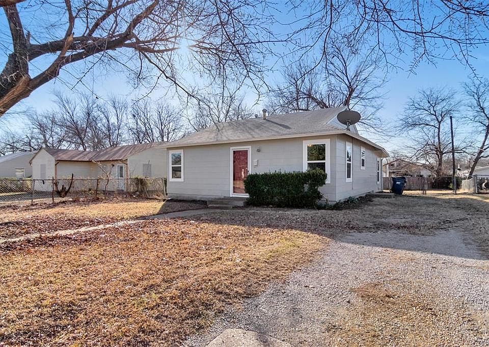 1st image of 1644 Corrin Ave
