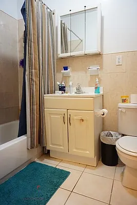 Rented by Rennit Inc. | media 44