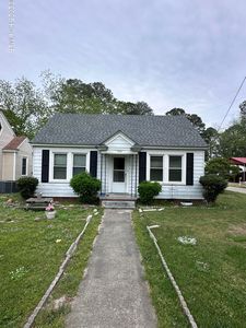 300 W Bryant Street, Enfield, NC, 27823
