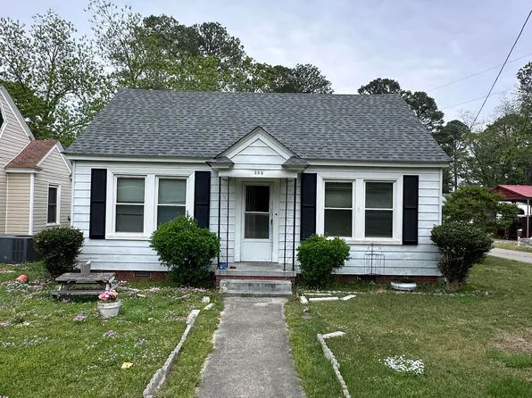 300 W Bryant Street, Enfield, NC 27823