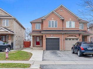 15 Revelstoke Pl, Brampton, ON L6R 3G3