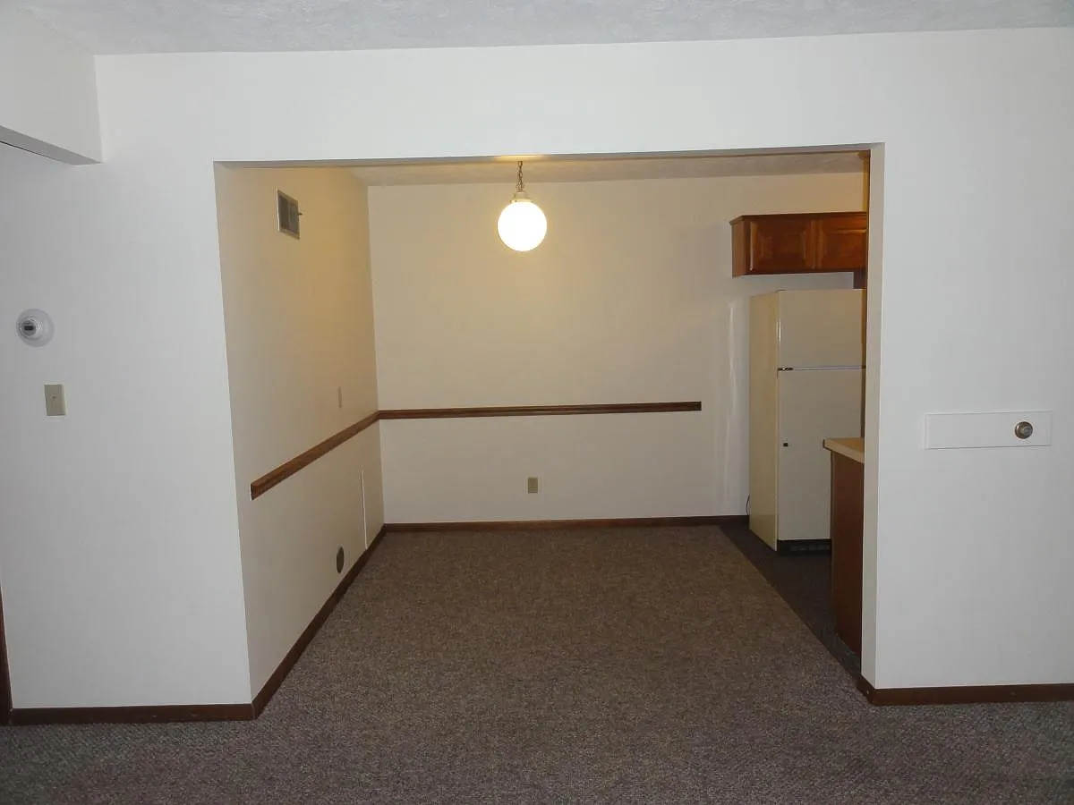 Dining Room - 1860 College Heights Rd