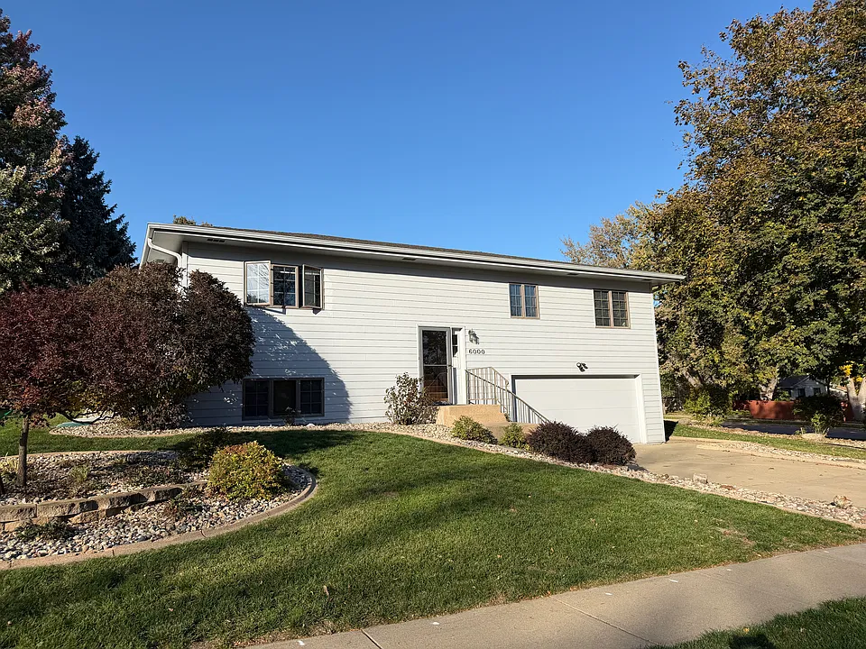 6000 W Westminster Dr