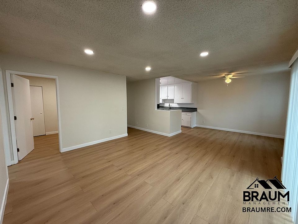 1st image of 6039 Whitsett Ave APT 201