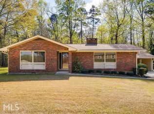 1621 Lucelle Ave, Stone Mountain, GA 30087