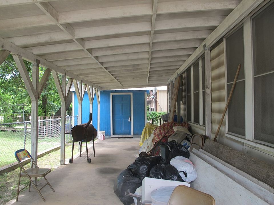 2nd image of 501 Barnett St