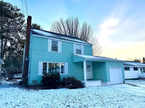 919 W Kaye Ave, Marquette, MI 49855