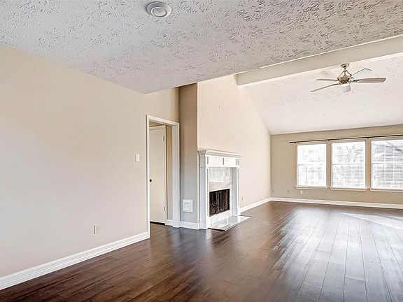 5th image of 2311 Featherton Ct