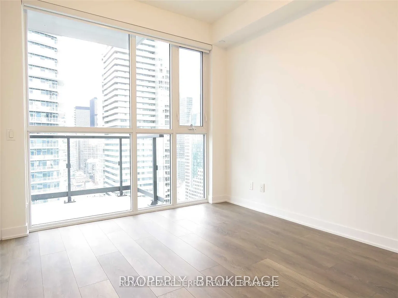 1 bed, $2,300 — Photo 2