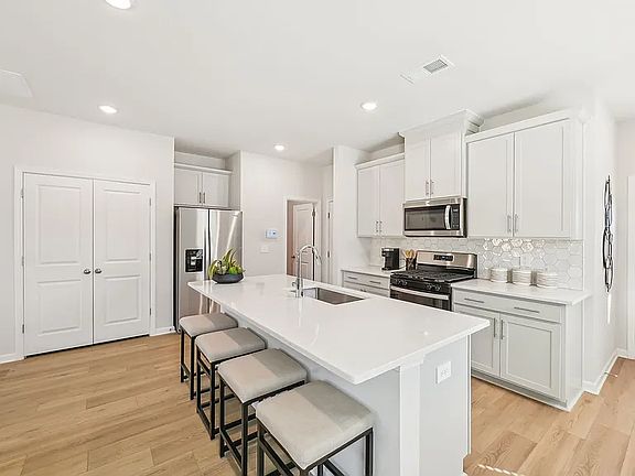 5th image of 1047 Winding Spring Dr #1-54
