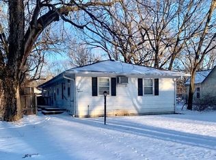 418 Pine St, Halstead, KS 67056
