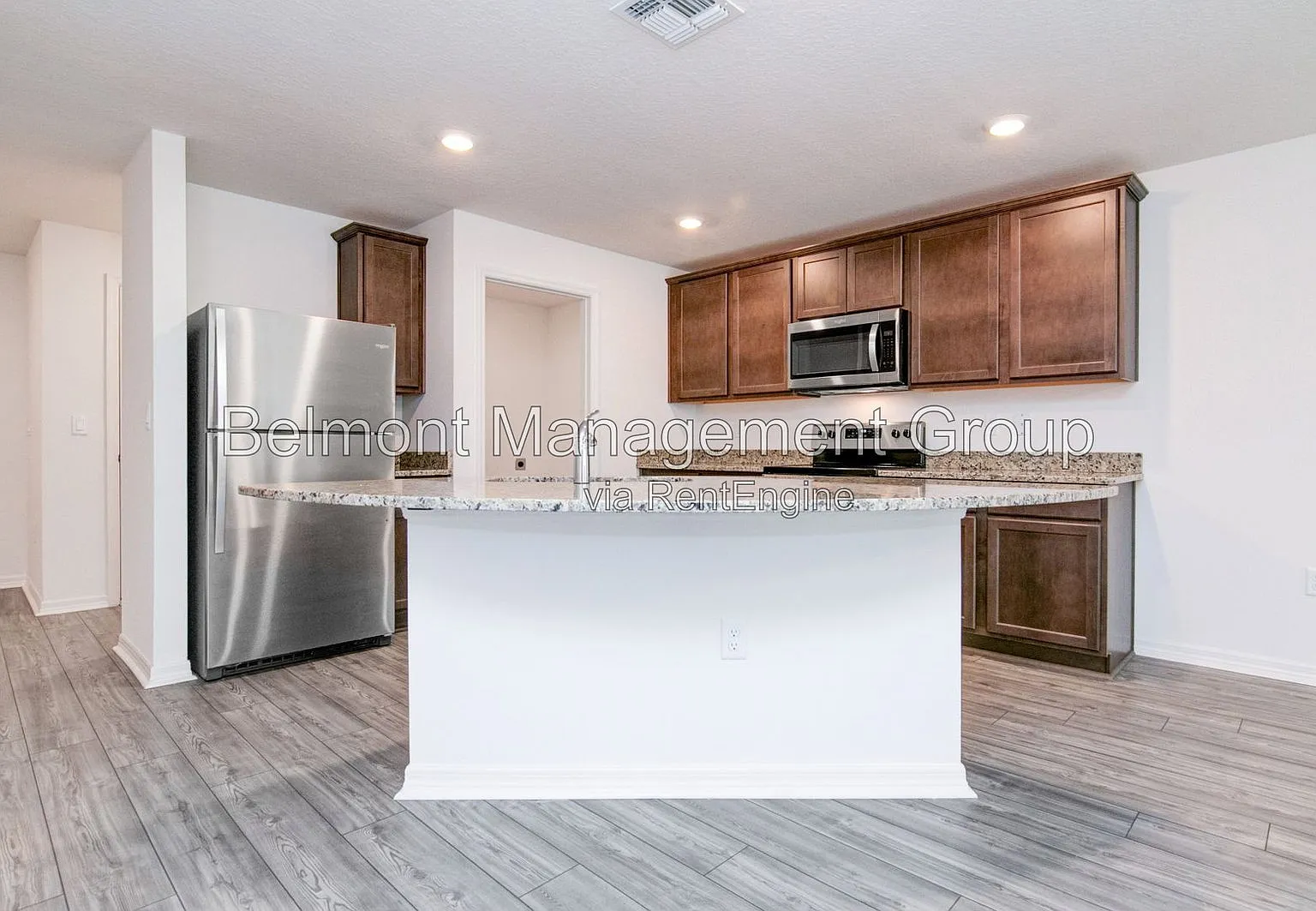 2 bed, 2.5 bath, 1574 sqft, $1,695 — Photo 4