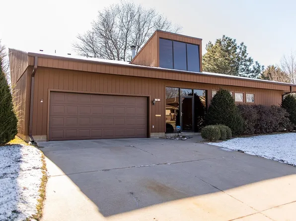 5 Seminole Ln, Kearney, NE 68847