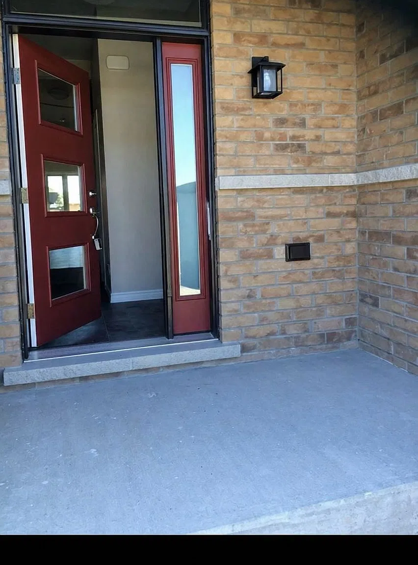 3 bed, $2,860 — Photo 2