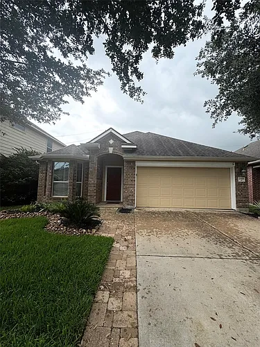 20619 Raingreen Dr Photo 1