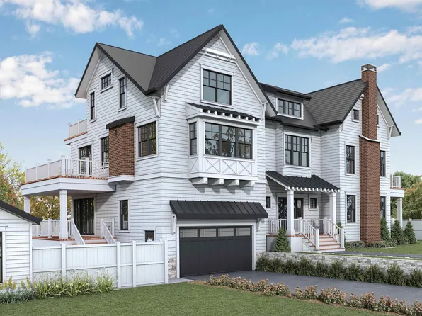 2 S Cornwall Ave, Ventnor, NJ 08406