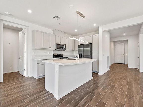 5th image of 51555 Ponderosa Dr