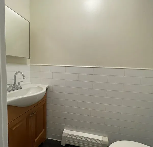 628 Coster St #2 — Photo 13