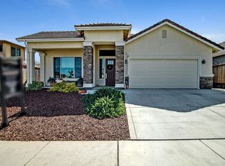 981 Bonnie View Dr, Hollister, CA 95023