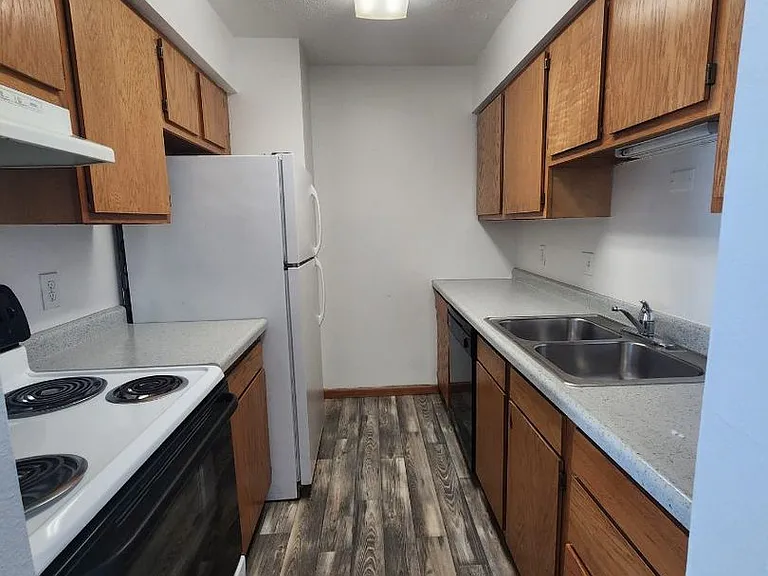 Hidden Bluffs Apartments — Photo 2