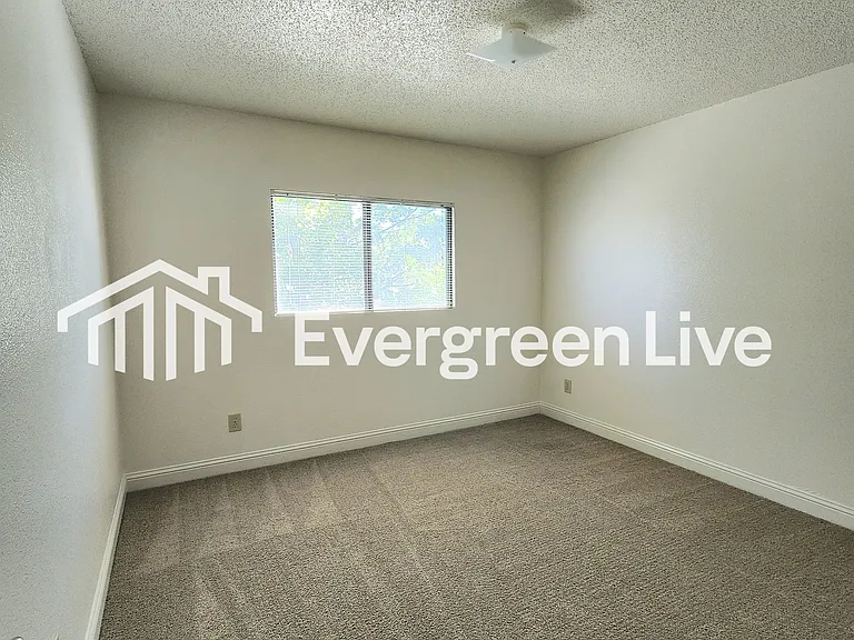 2113 Santa Clara Ct — Photo 17