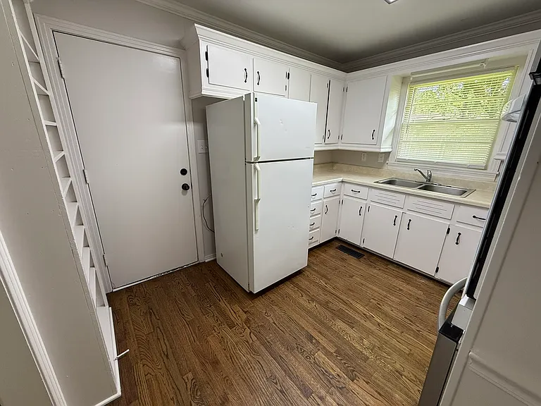 3702 Vogel Dr NW — Photo 9