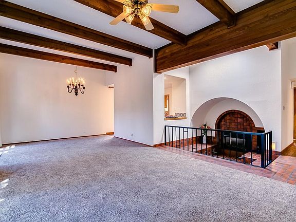 004_Living Room (4)