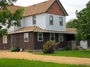 507 E 2nd St, Delavan, MN 56023