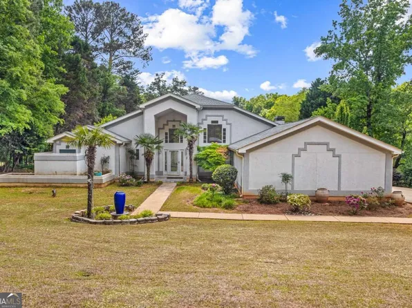 100 Catie Cir, Stockbridge, GA 30281