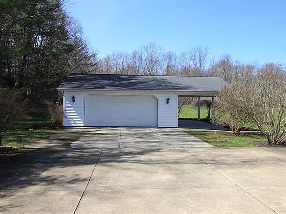 4th image of 9290 Trish Ln