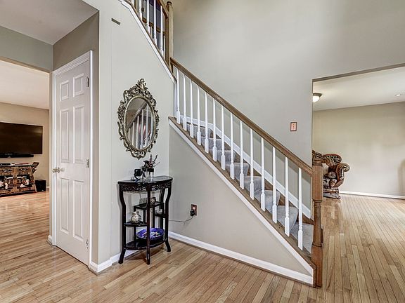 2 Story Foyer