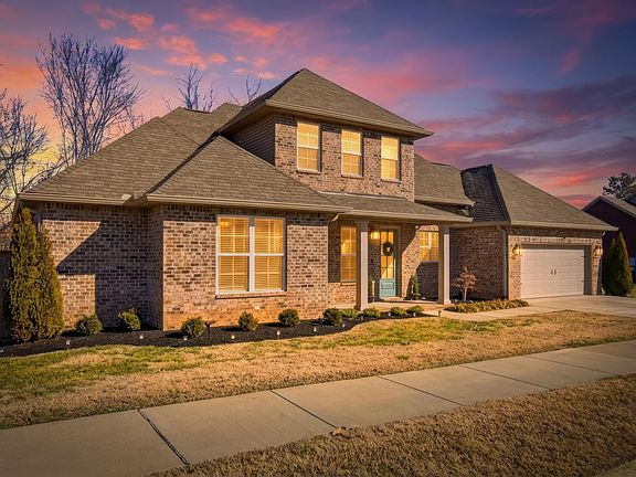 4th image of 208 Faraway Hills Dr