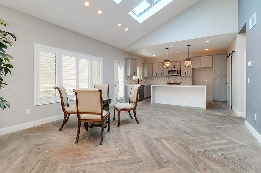 10181 Spring Manor Ct — Photo 4