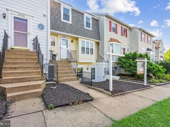 13766 Flowing Brook Ct #33G, Chantilly, VA 20151