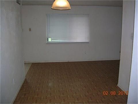 5th image of 936 Springwood Dr