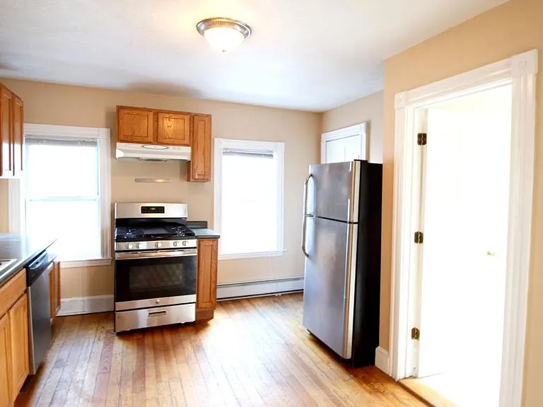 15 America St #3 — Photo 1