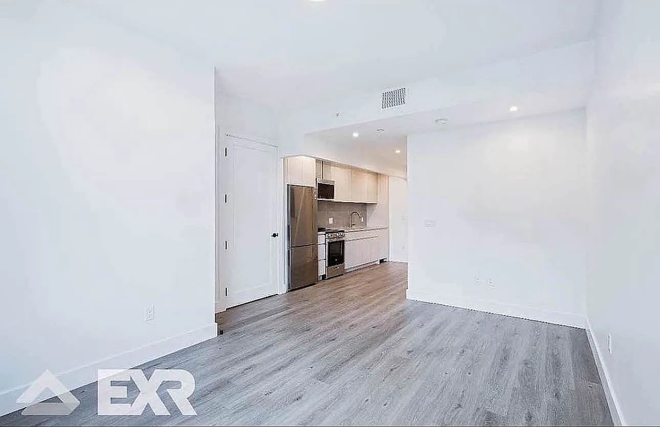 210 Clarkson Avenue — Photo 4