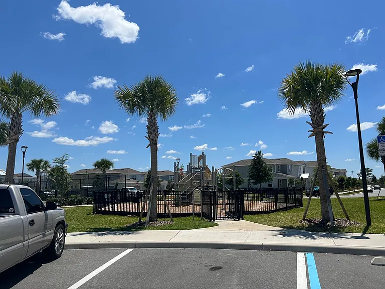 10457 Folly Beach Rd — Photo 38