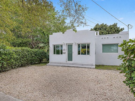 2nd image of 2900 SW 4th St