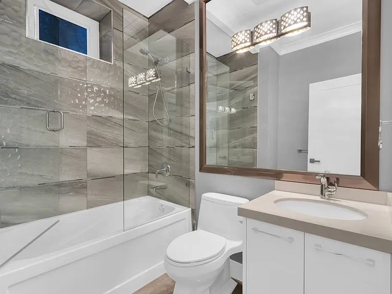 3955 Blenheim St — Photo 10