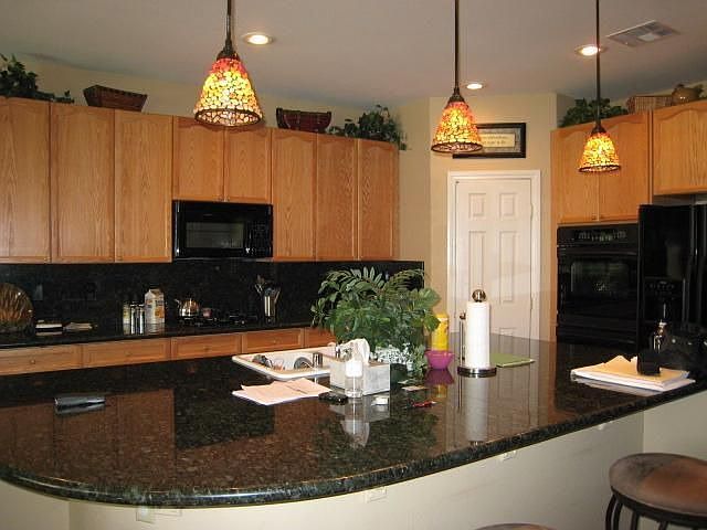 2nd image of 9211 Arbor Glen St