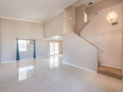 5291 Mineral Lake Dr, Las Vegas, NV, 89122