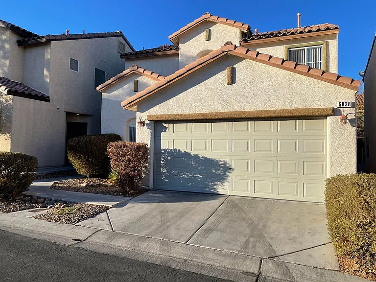 5038 Desert Dandelion Ct — Photo 1