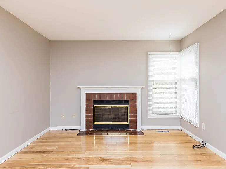 6674 Willow Grove Ln — Photo 15