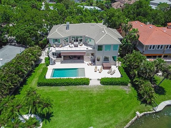 3rd image of 7338 Periwinkle Dr