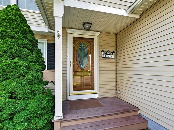 3rd image of 199 Heathrow Ave